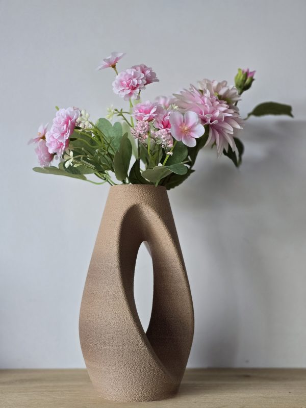 20250910_185026 The Terra Vase